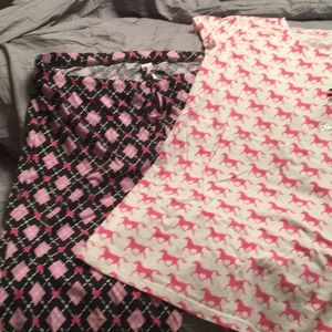 Victoria’s Secret Lounge Wear. Size large.